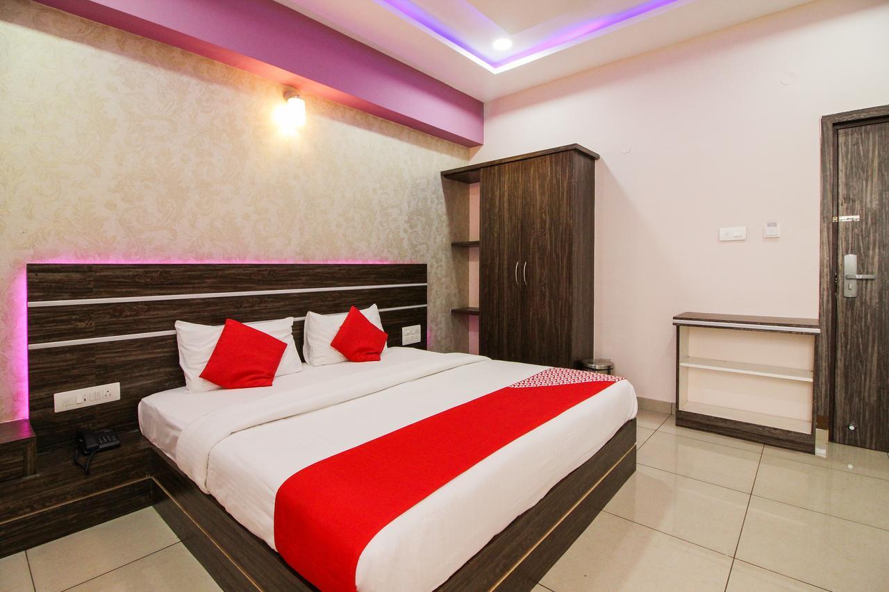 Oyo 15136 Nisarga Lodge Chikmagalur Bagian luar foto